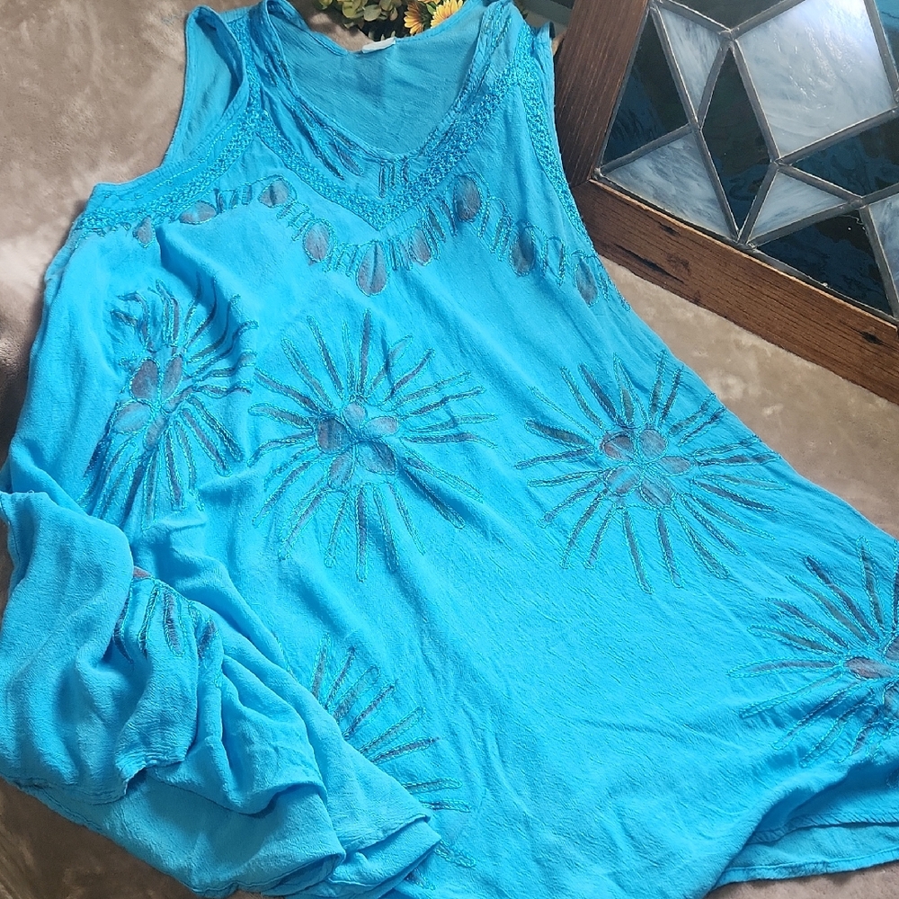 🌻🌻🌻Bright Turquoise Floral Embroidered Midi Dress